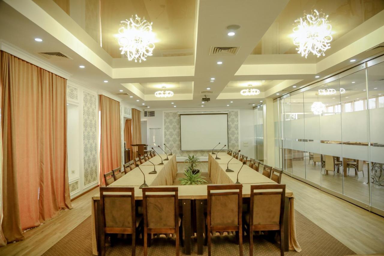 Hotel King David The Builder Kutaisi Luaran gambar