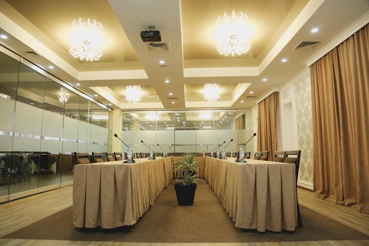 Hotel King David The Builder Kutaisi Luaran gambar