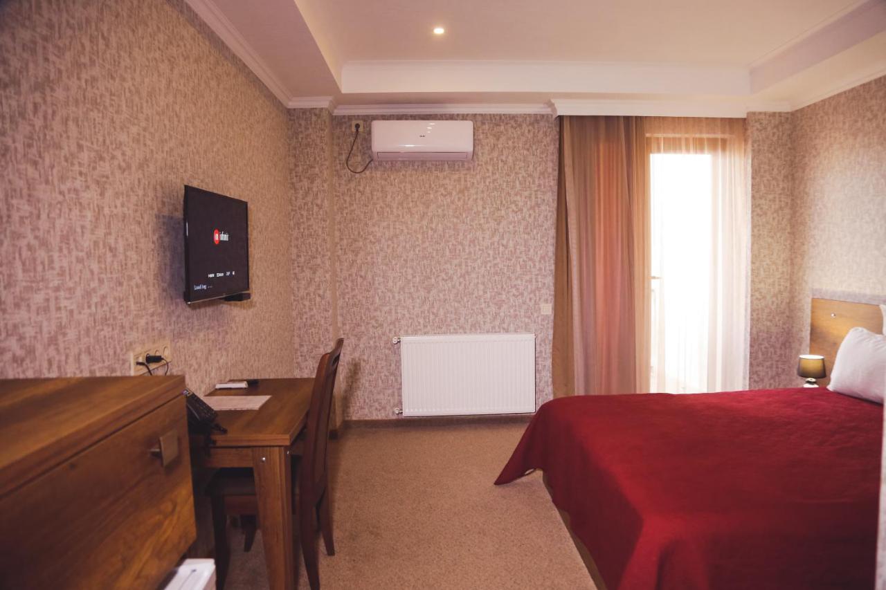 Hotel King David The Builder Kutaisi Luaran gambar