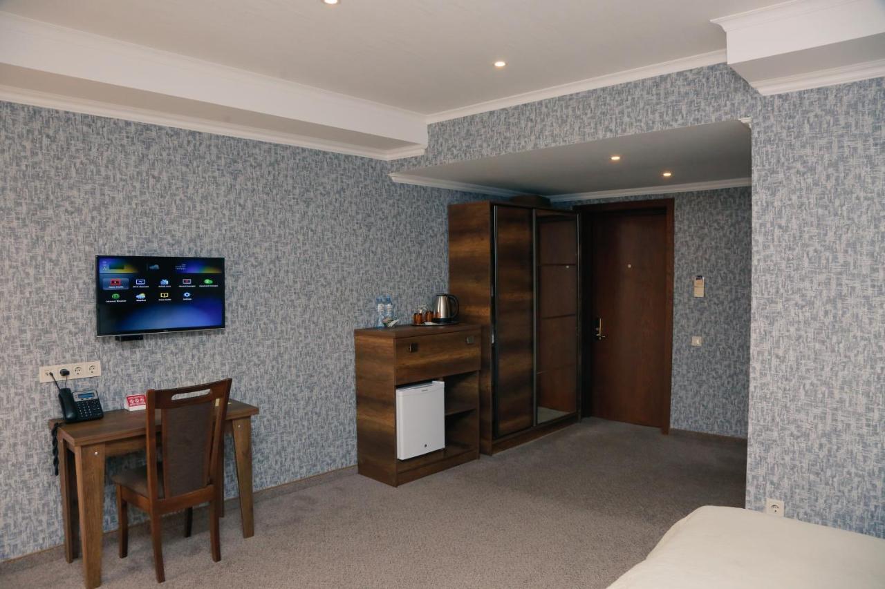 Hotel King David The Builder Kutaisi Luaran gambar