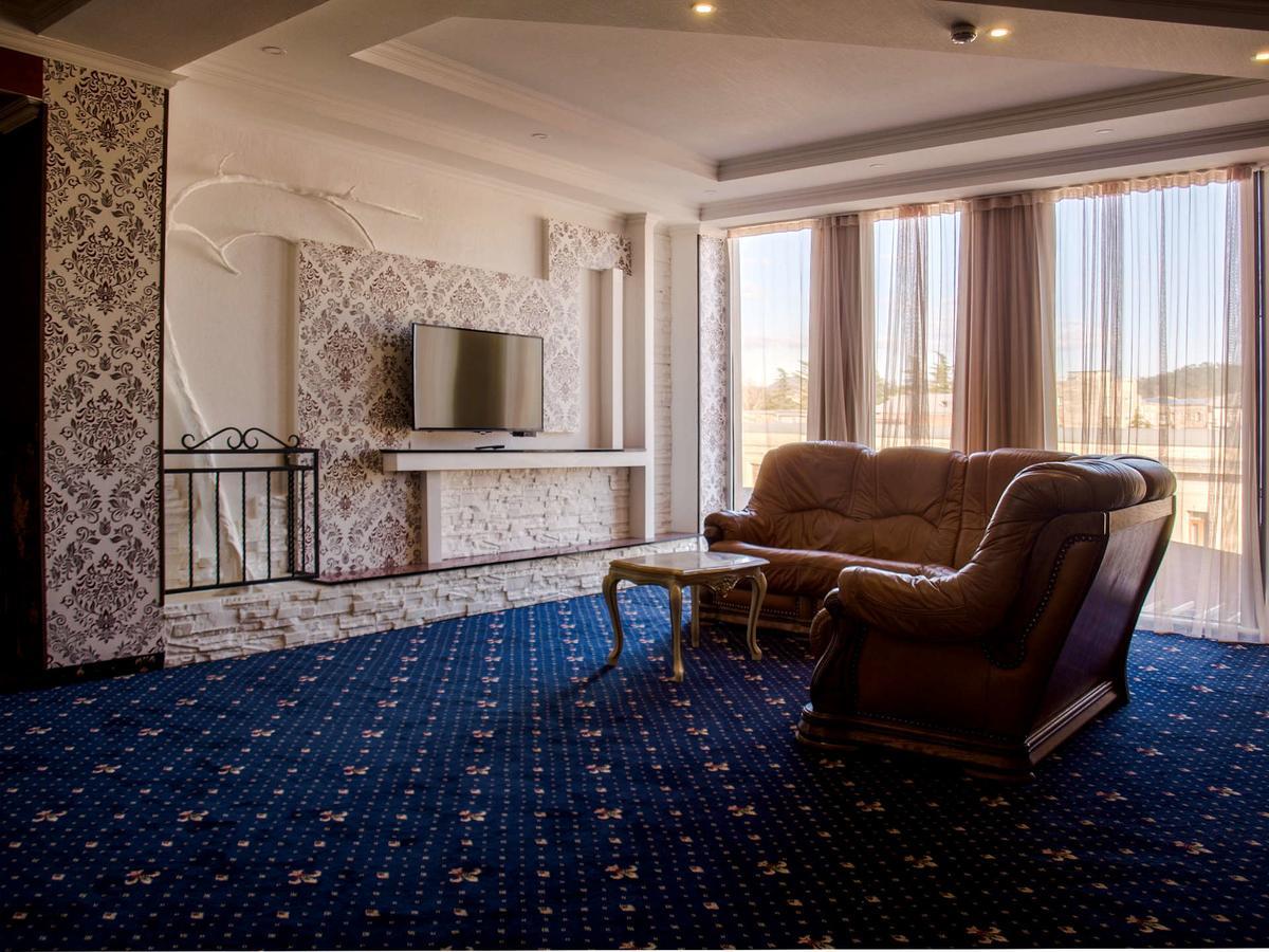 Hotel King David The Builder Kutaisi Luaran gambar